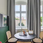 Numa Kater Aparthotel
